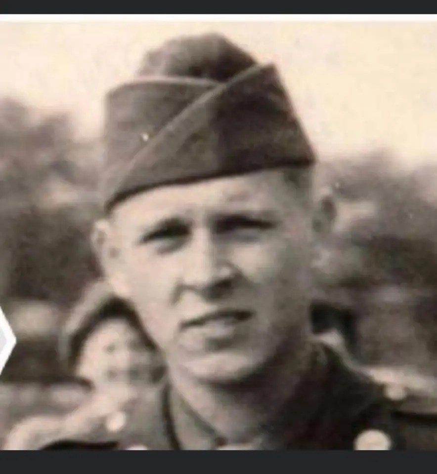 Oris Robert Carmac&nbsp;(1922-2014)